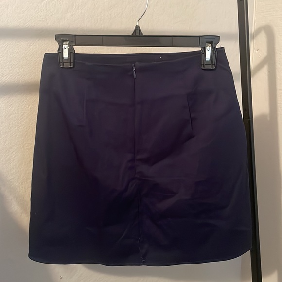 🌿Garden embroidered skirt from Francesca’s size small - Picture 3 of 5